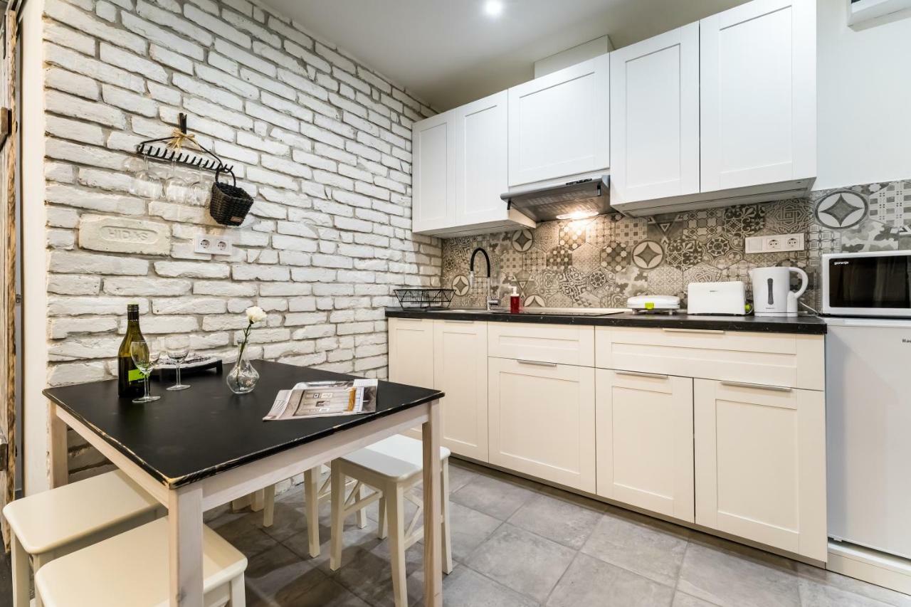 Bpr Vintage Garden Apartment With Terrace & Sauna Budapest Esterno foto