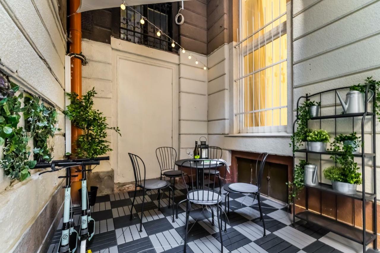 Bpr Vintage Garden Apartment With Terrace & Sauna Budapest Esterno foto