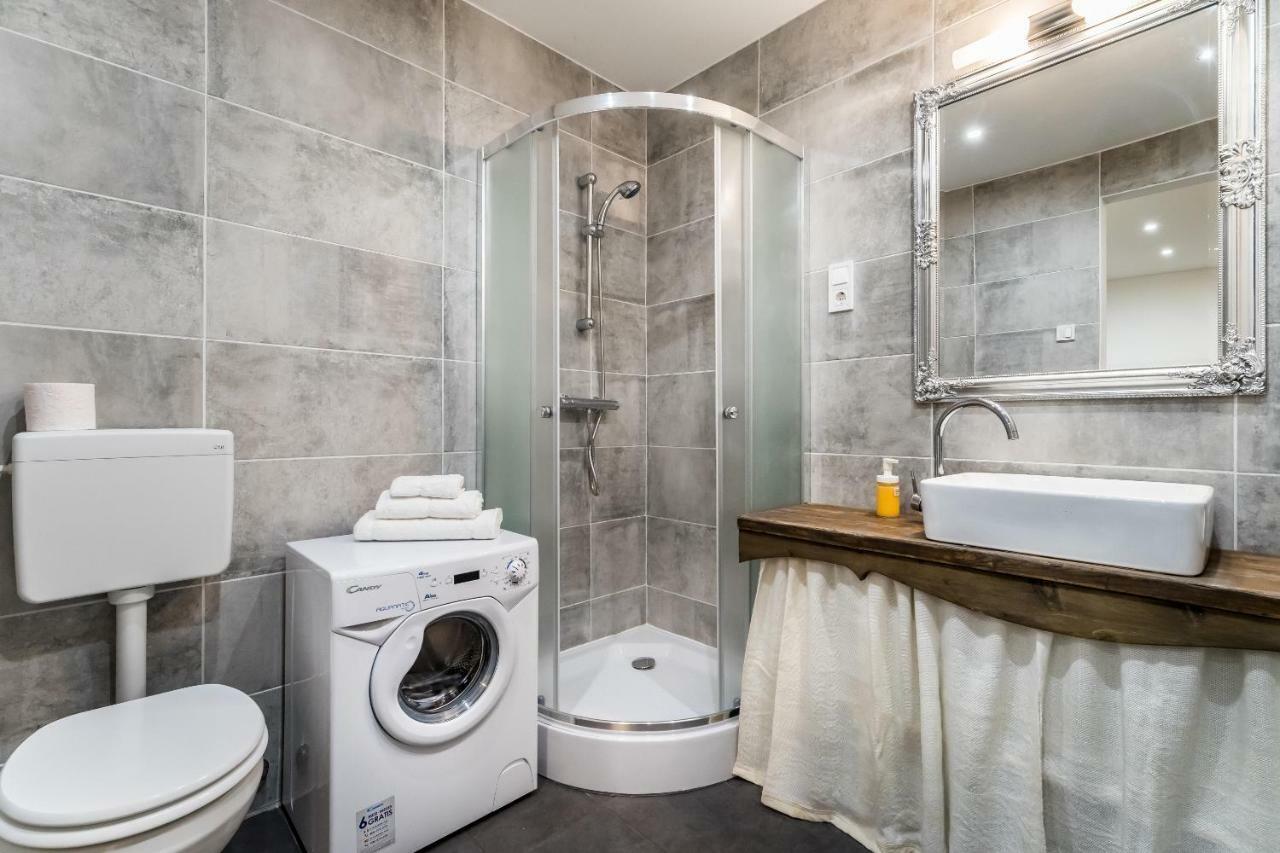 Bpr Vintage Garden Apartment With Terrace & Sauna Budapest Esterno foto