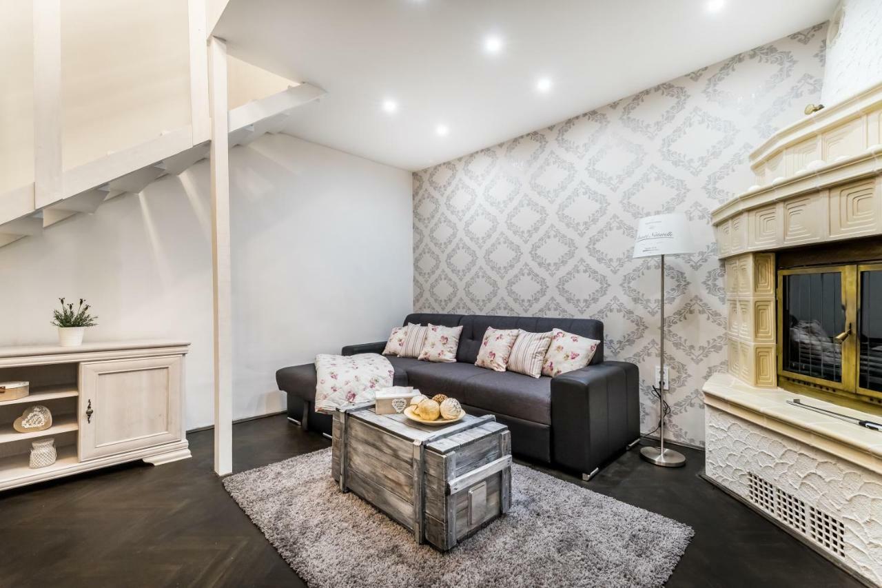 Bpr Vintage Garden Apartment With Terrace & Sauna Budapest Esterno foto